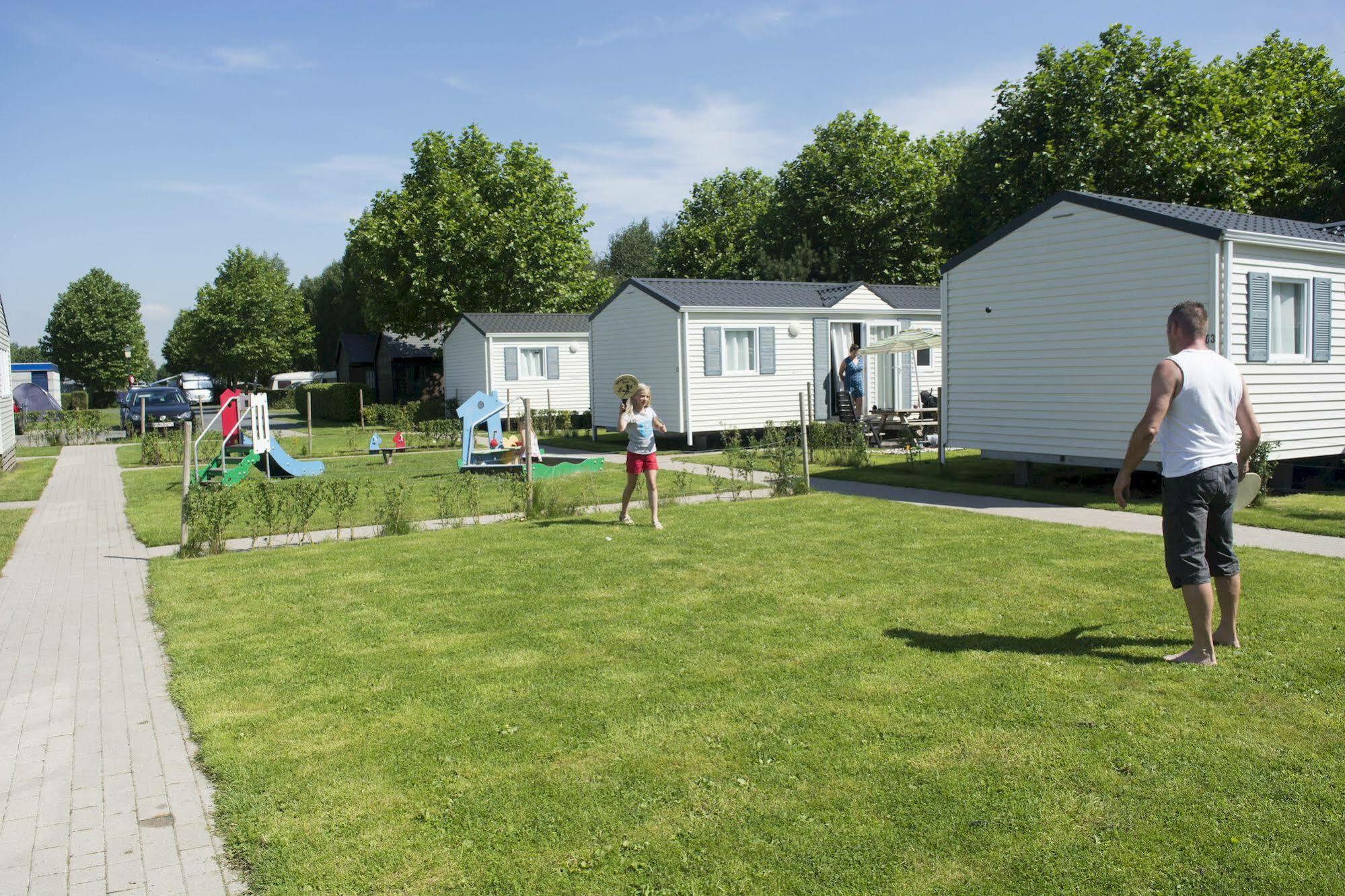 Holidaypark Klein Strand Hotel Jabbeke  Bagian luar foto